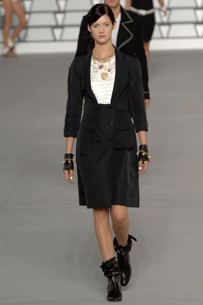 Look 35